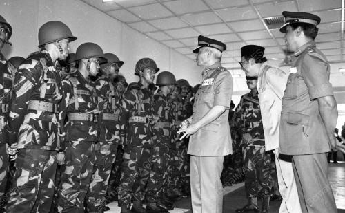 KL02_23032015_AGONG_PISAH