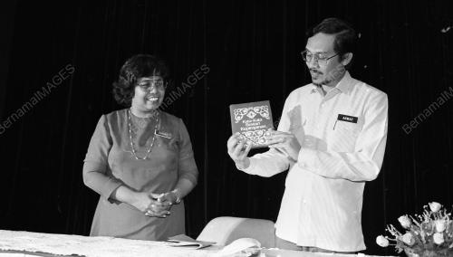 KL02_23032015_LANCAR_BUKU