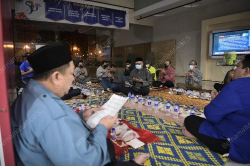 MAJLIS SAHUR BERSAMA PETUGAS BERNAMA