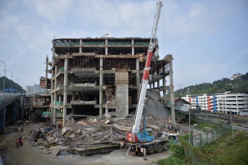 KL02_23052019_RUNTUH_BN201905230419