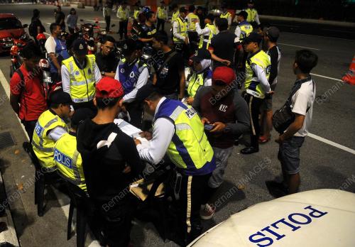 KL02_23072017_POLIS_OPERASI_BN201707220677