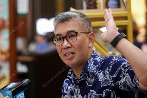 TENGKU DATUK SERI ZAFRUL TENGKU ABDUL AZIZ