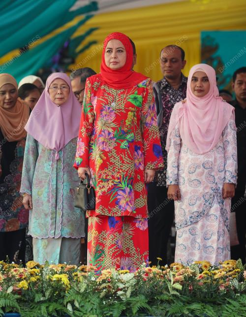 RAJA PERMAISURI AGONG RAJA ZARITH SOFIAH