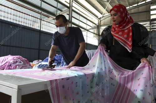 TUDUNG PILIHAN RAYA UMUM KE-15 (PRU)