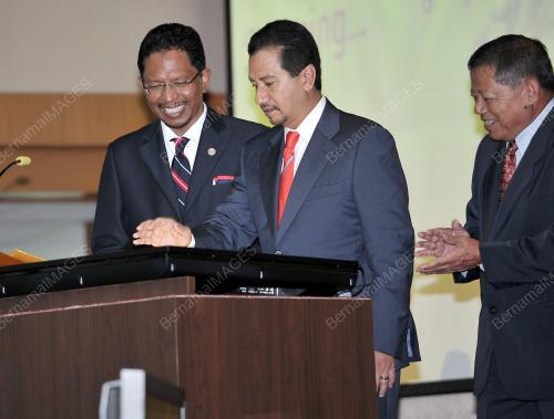 TUANKU MIZAN ZAINAL ABIDIN