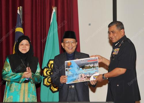 KL02_24112016_IGP_UIA