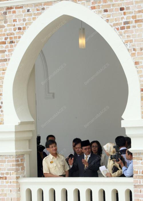 SHAFIE APDAL