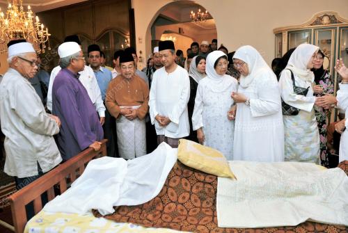 TUN DR MAHATHIR MOHAMAD