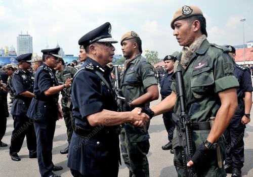 KL02_25032013_HARI_POLIS