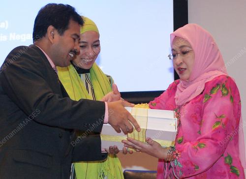 DR ROTHIAH OMAR