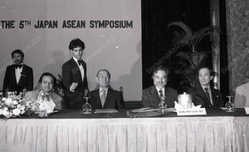 DR. MAHATHIR BIN MOHAMAD