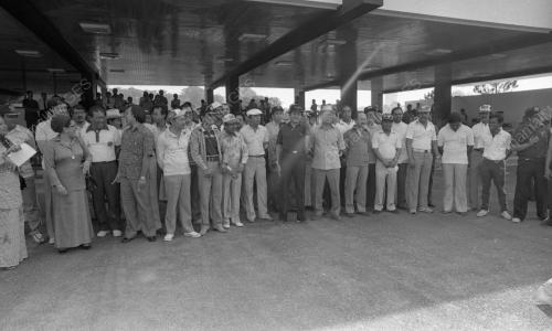 GOTONG-ROYONG DI PARLIMEN