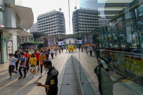 TINJAUAN KAWASAN TUMPUAN ORANG RAMAI