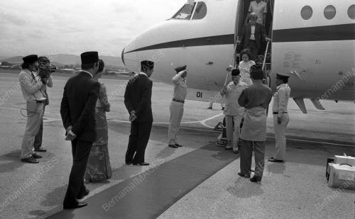 KL02_27012015_AGONG_TUDM