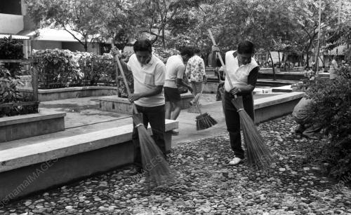 KL02_27012015_GOTONG_ROYONG