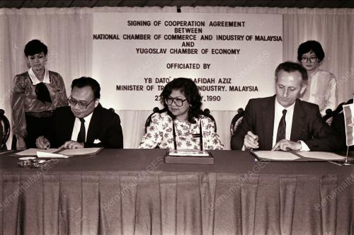 YB DATO' SERI RAFIDAH AZIZ