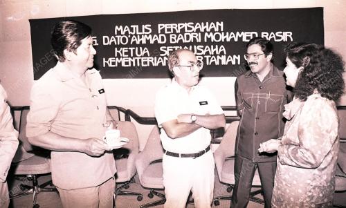 KL02_270390_BERSARA