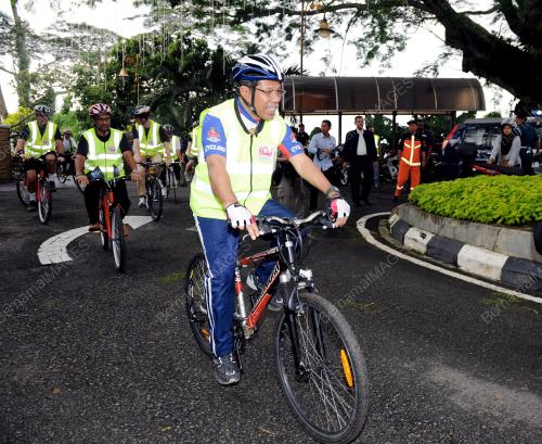 KL02_27032013_AHMAD_BASIKAL