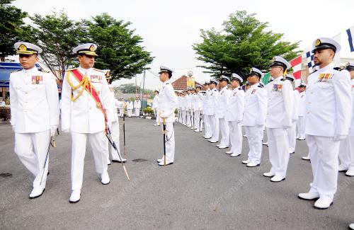 KL02_27042015_HARI_TLDM