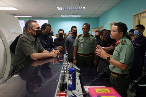 DATUK SERI HISHAMMUDDIN TUN HUSSEIN