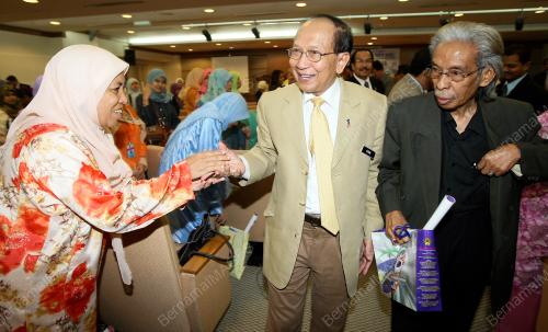 DR RAIS YATIM