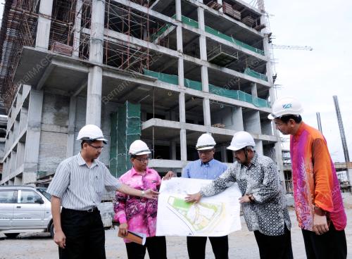 DATUK SERI JAMIL KHIR BAHAROM
