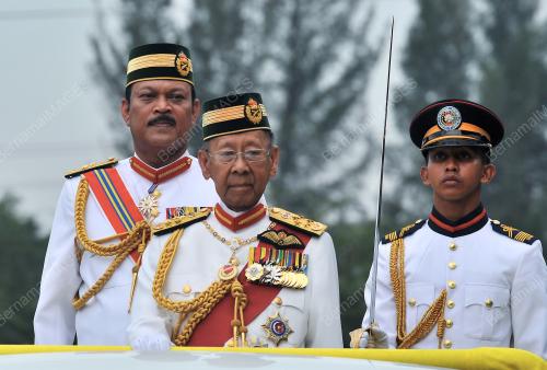 KL02_28012012_AGONG