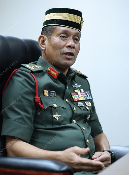DATUK INDERA ZAHARI MOHD ARIFFIN