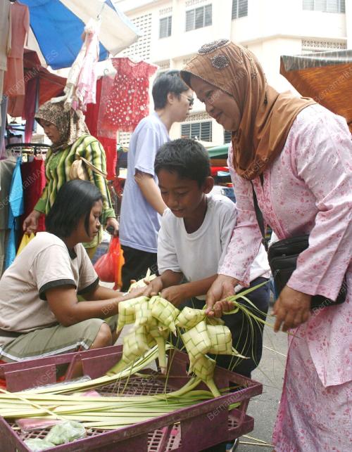 PERSIAPAN RAYA