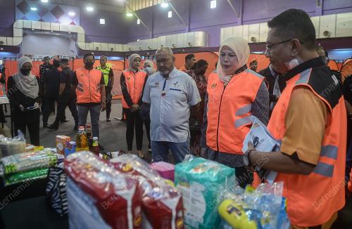 DATUK SERI RINA MOHD HARUN