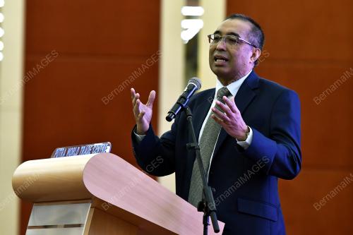 KL02_28112017_MALAYSIA_BN201711262550