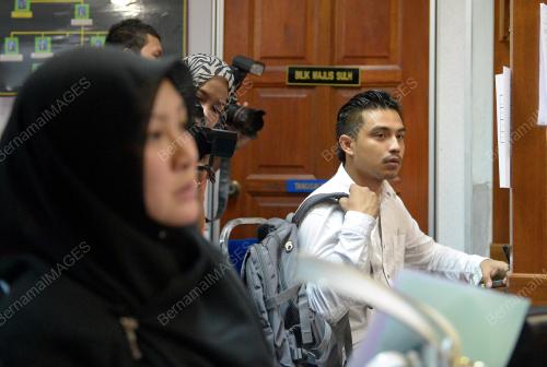KL02_29052014_KES_ABBY_ABADI