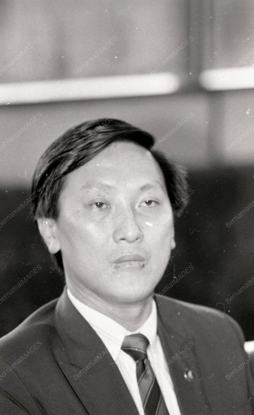 KL02_290690_MCA