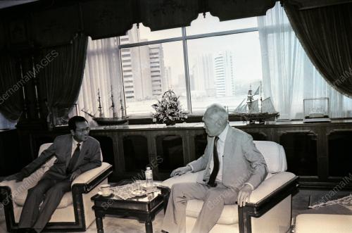 LEE KUAN YEW