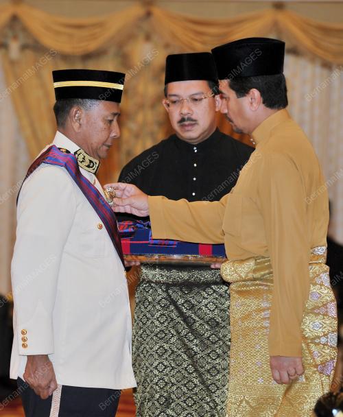 TUANKU MIZAN ZAINAL ABIDIN