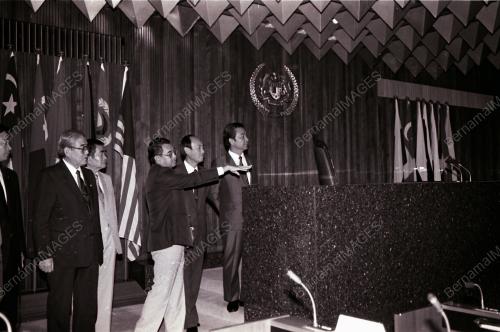 SPEAKER DEWAN KOREA