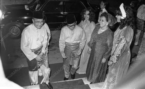 SULTAN AHMAD SHAH AL-MUSTAIN BILLAH