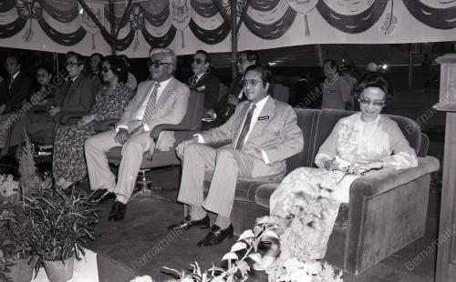 DR. MAHATHIR MOHAMAD