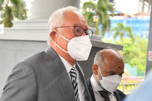 DATUK SERI NAJIB TUN RAZAK