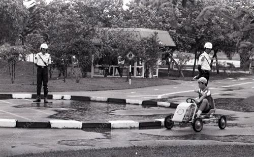 SHELL TRAFFIC GAME