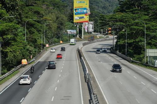 TINJAUAN ALIRAN TRAFIK SEMPENA CUTI HUJUNG TAHUN