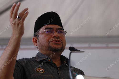 DATUK SERI DR MUJAHID YUSOF RAWA