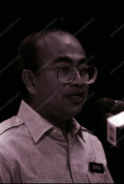 DATUK SERI SANUSI JUNID
