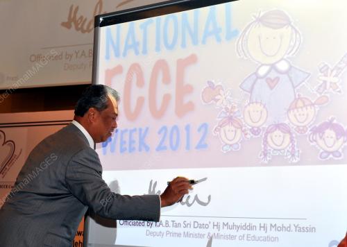 KL02_31102012_ECCE