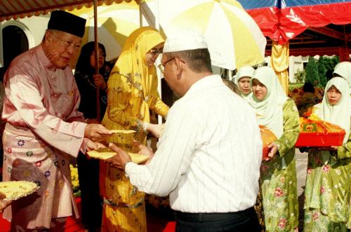 KL03-04_06_2000_AGONG-SUMBANGAN_08012016