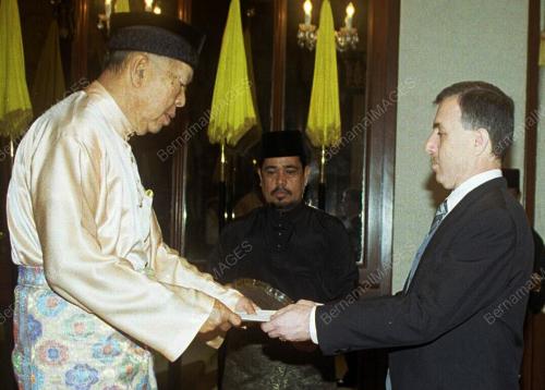 KL03-07_06_2001AGONG_27012016