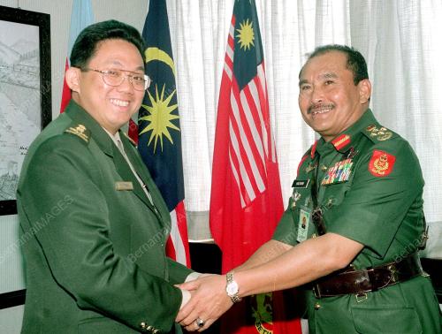 KL03-09_10_2000_SINGAPORE_ARMY_14012016