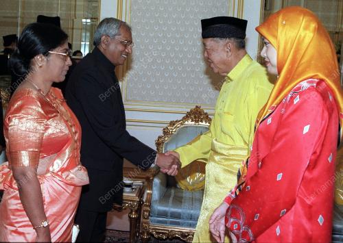 KL03-150200_AGONG_WATIKAH_07012016