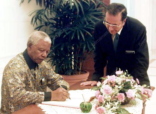 KL03-16_08_2000_PM_MANDELA_12012016