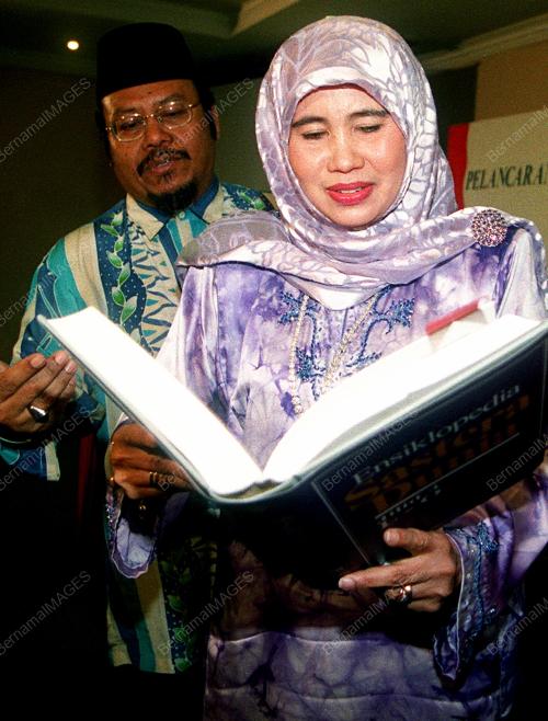 KL03-19_08_2000_ENSIKLOPEDIA_12012016